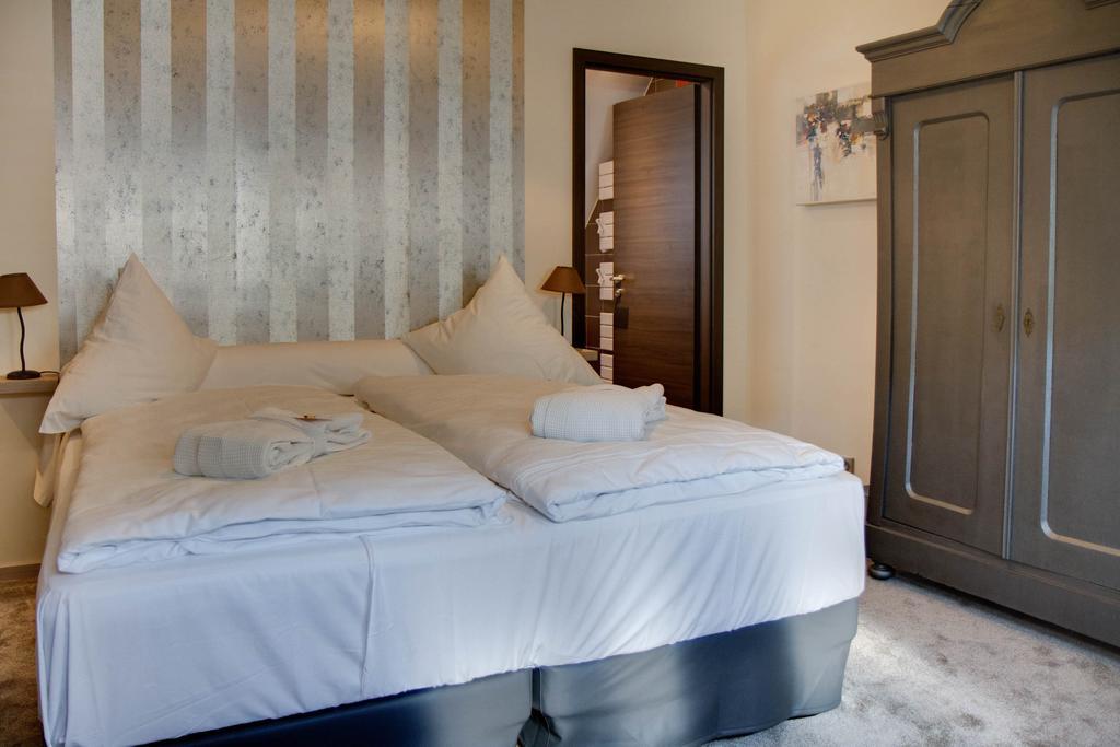 L'Etape 9 Bed & Breakfast Klingenthal Phòng bức ảnh